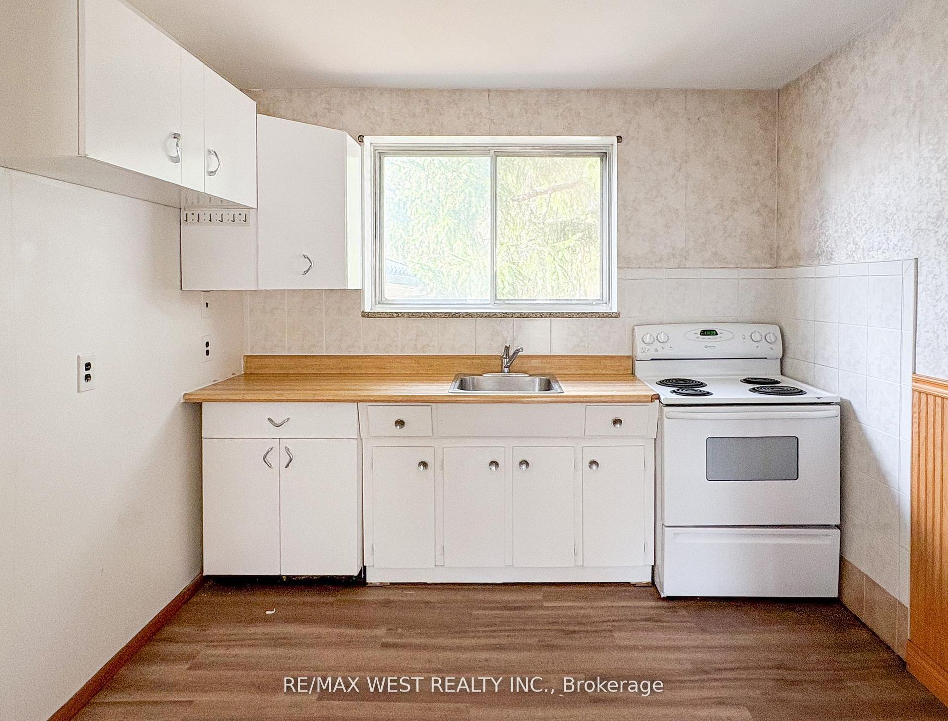 Additional image 5 of 32 Broadleaf Road, Toronto, ON, M3B 1C2