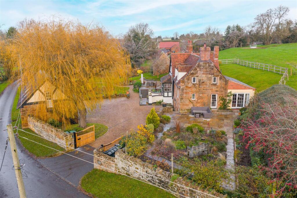 Additional image 42 of Botts Green, Over Whitacre - Grade II Listed