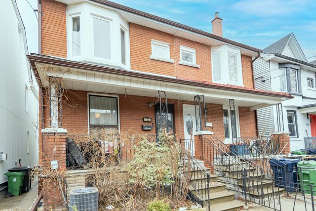 132 Bellwoods Avenue, Toronto, ON, M6J 2P4