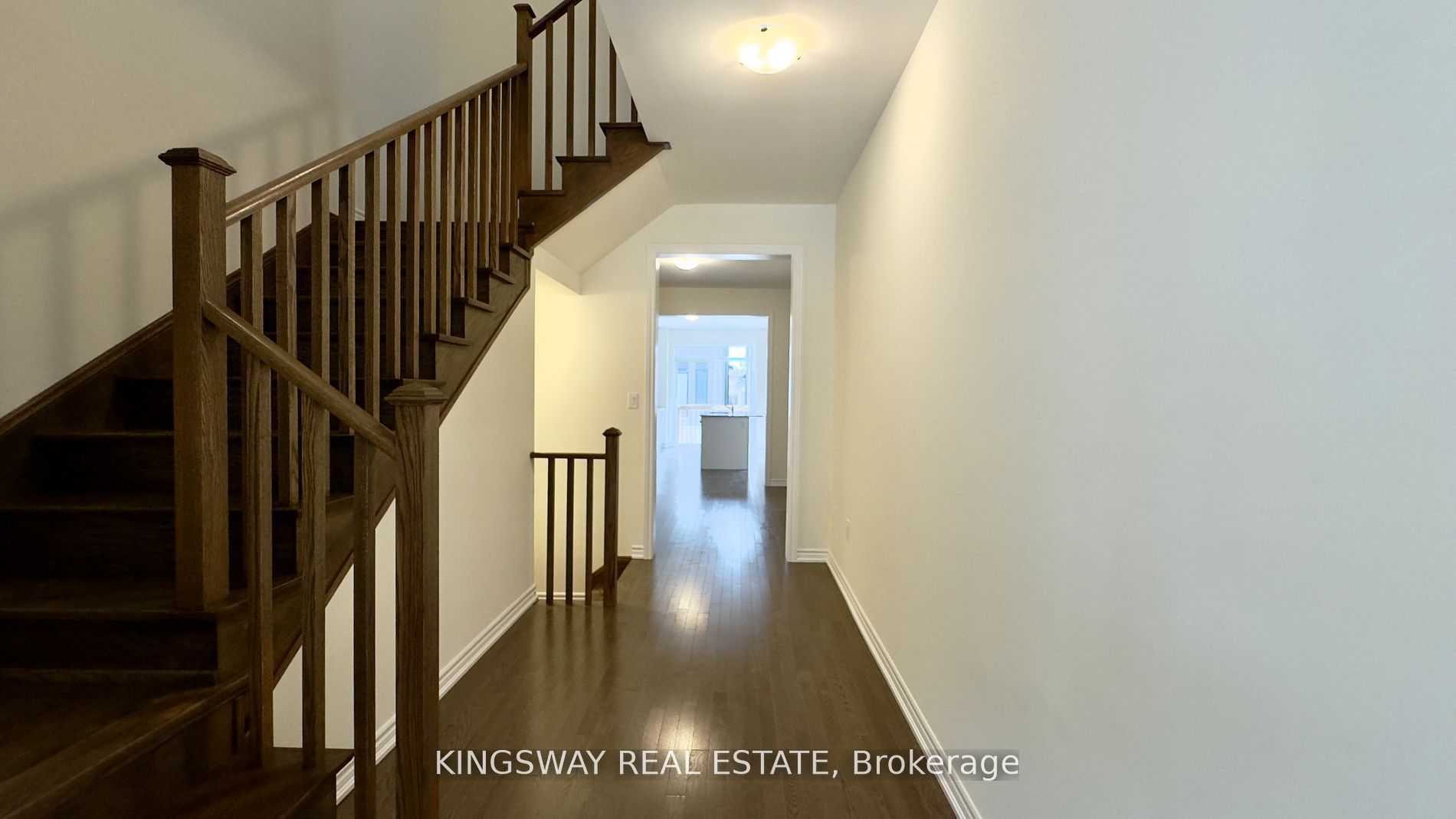 Additional image 2 of 16 Blick Crescent, Aurora, ON, L4G 4A7