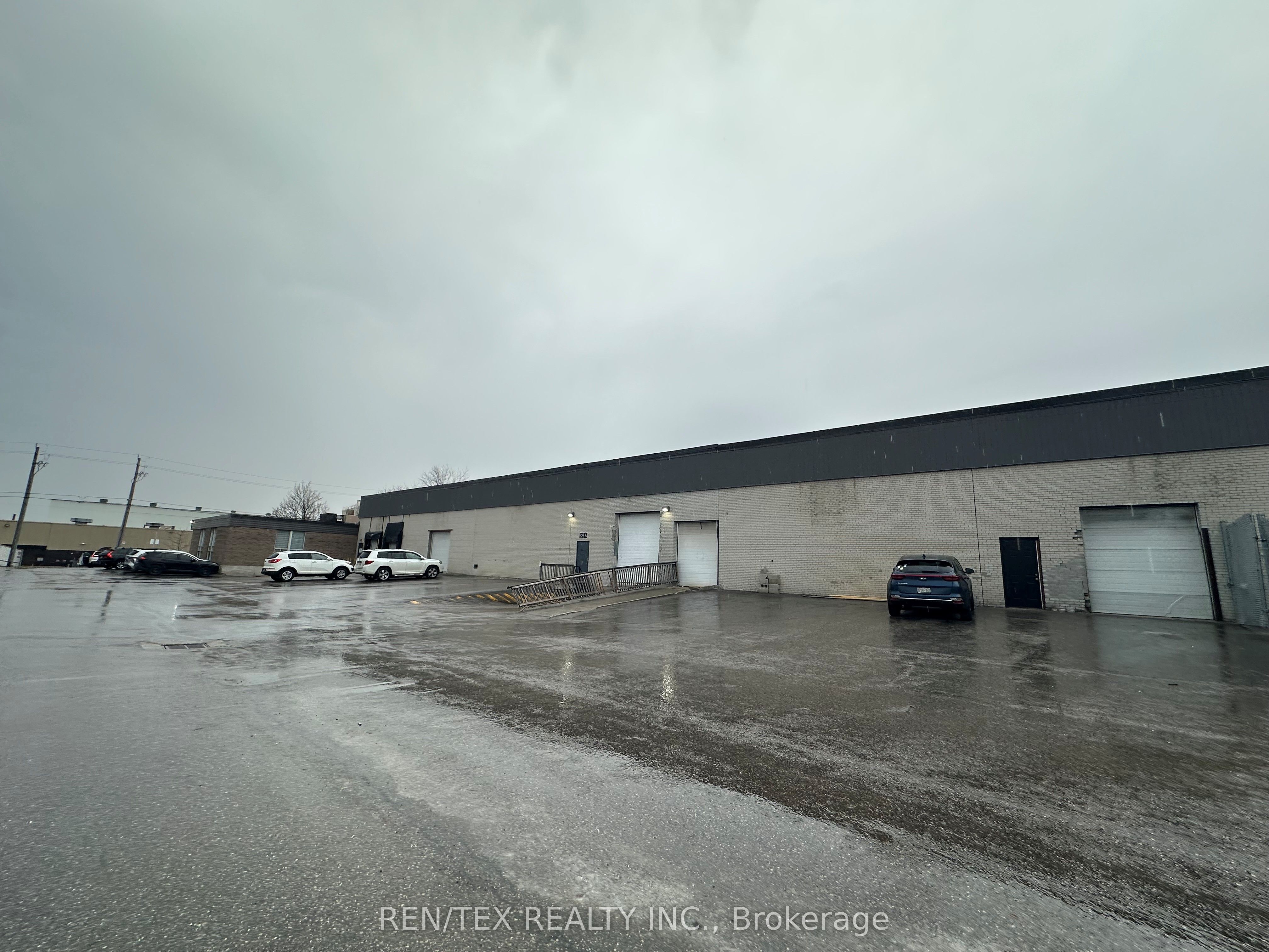 315-345 Flint Road, Toronto, ON, M3J 2J2