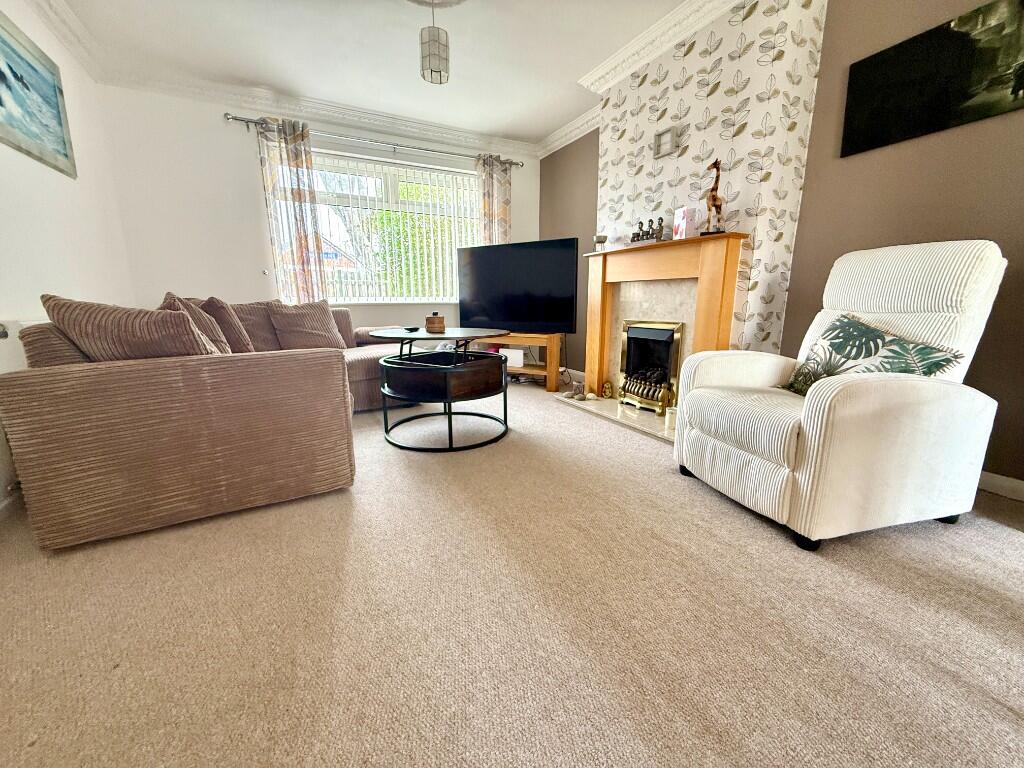 Old Croft Lane, Shard End, Birmingham photo 3