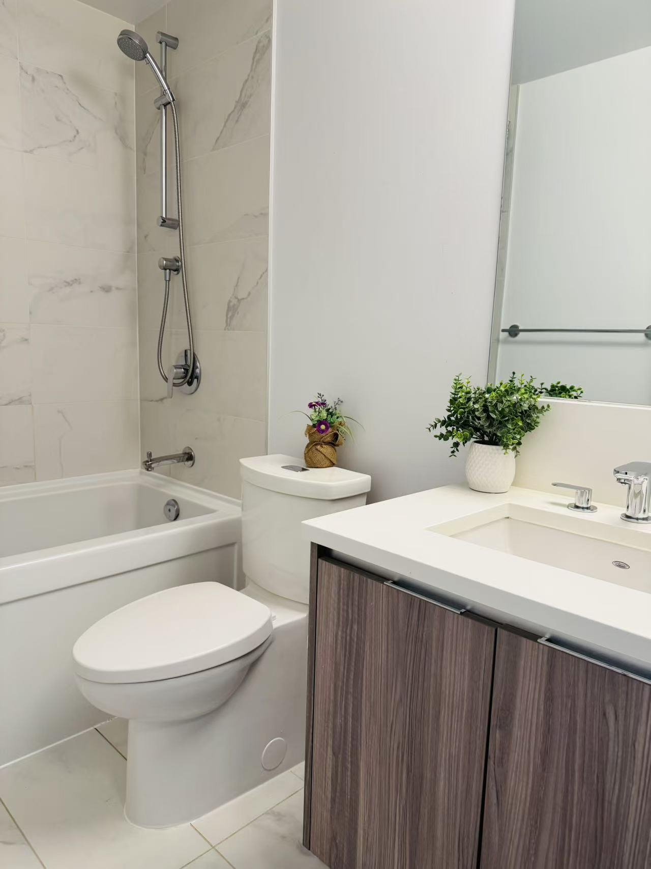 Additional image 2 of 1105-4900 Lennox Lane, Burnaby, BC, V5H 0G9