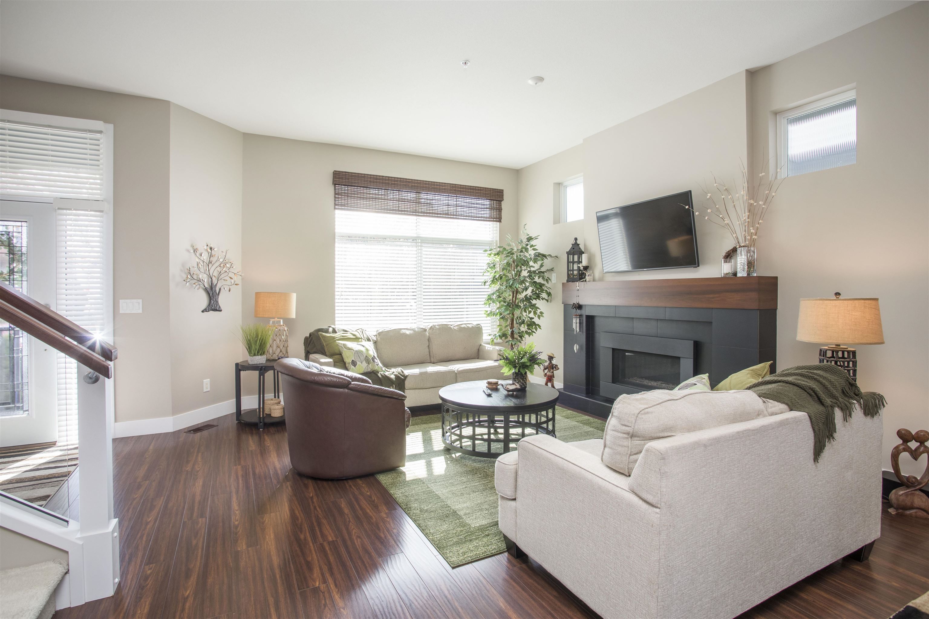 Additional image 3 of 10497 Robertson Street, Maple Ridge, BC, V2W 0H8