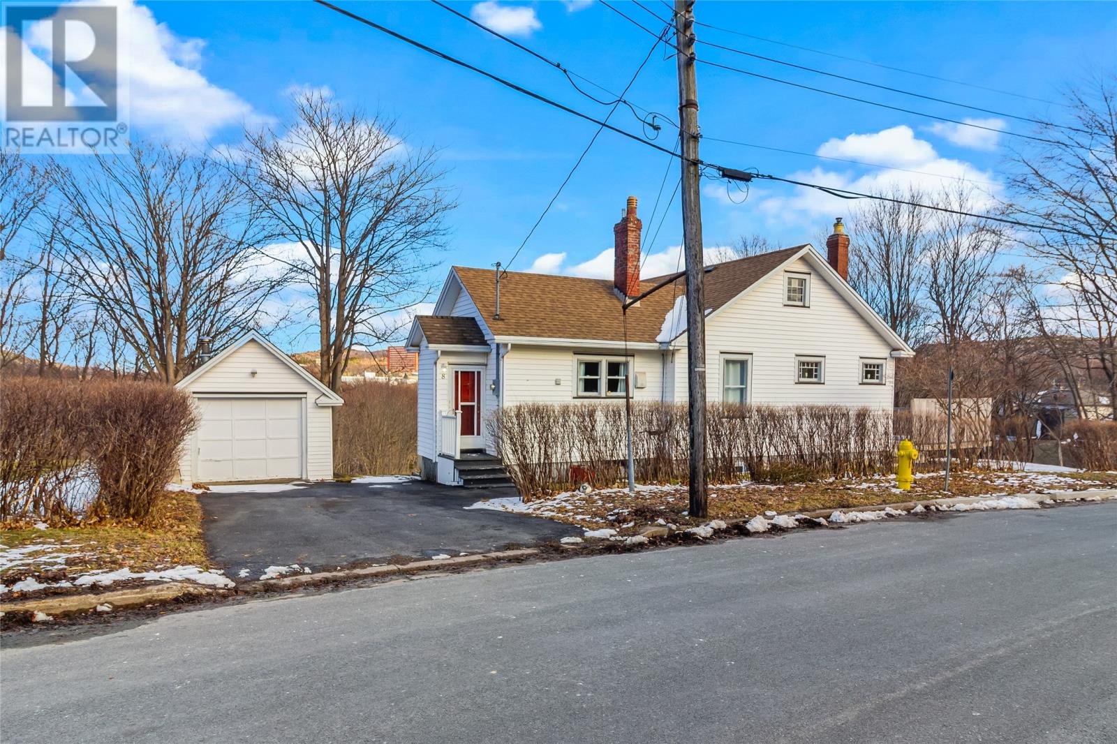 8 Glenridge Crescent, St. John's, NL, A1A1T5 photo 2