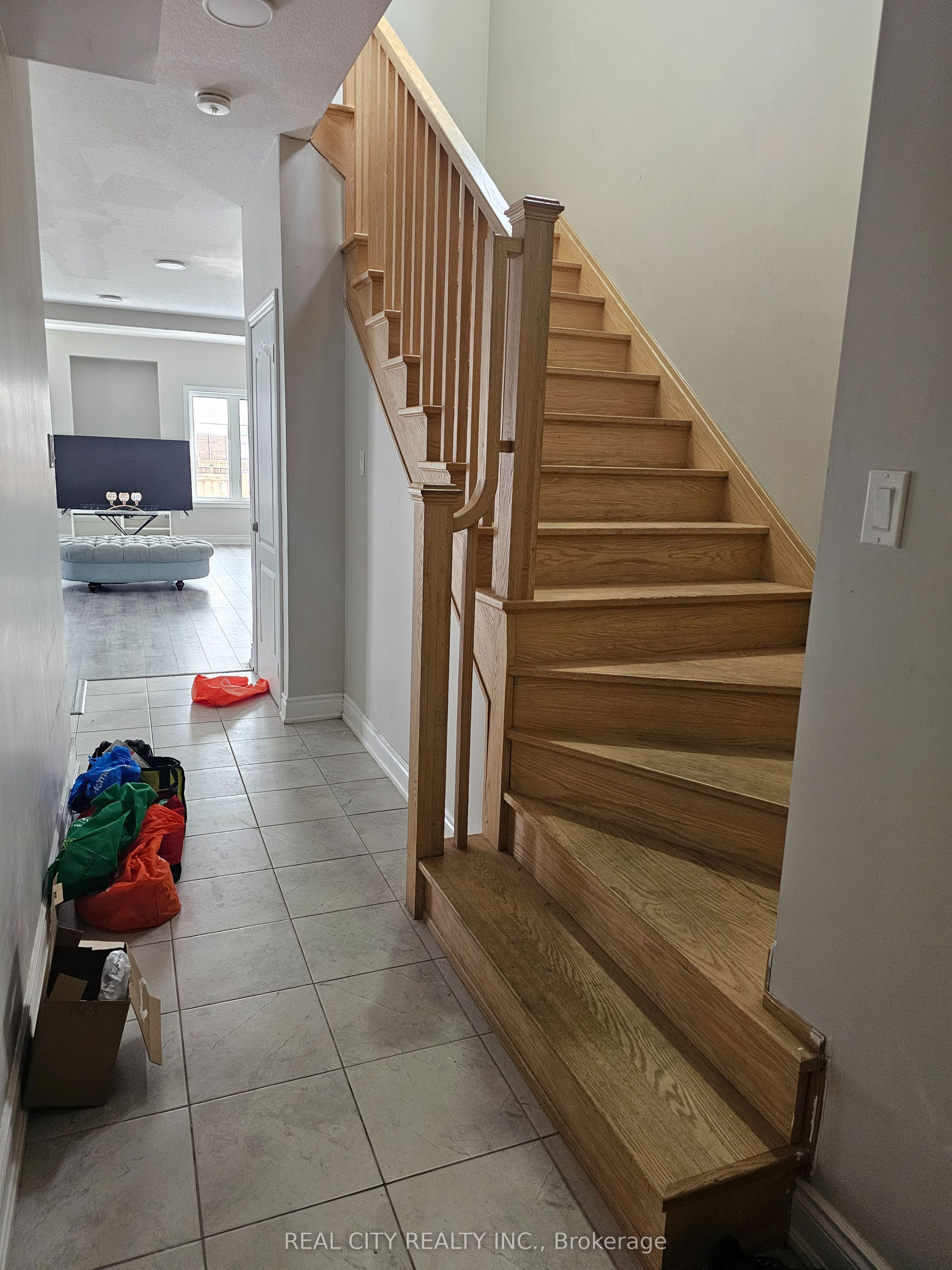 Additional image 2 of 132 Sunset Way, Thorold, ON, L0S 1A0