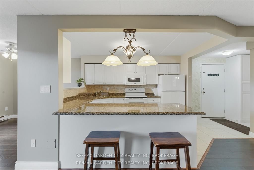Additional image 5 of 230-4658 Drummond Road, Niagara Falls, ON, L2E 7E1