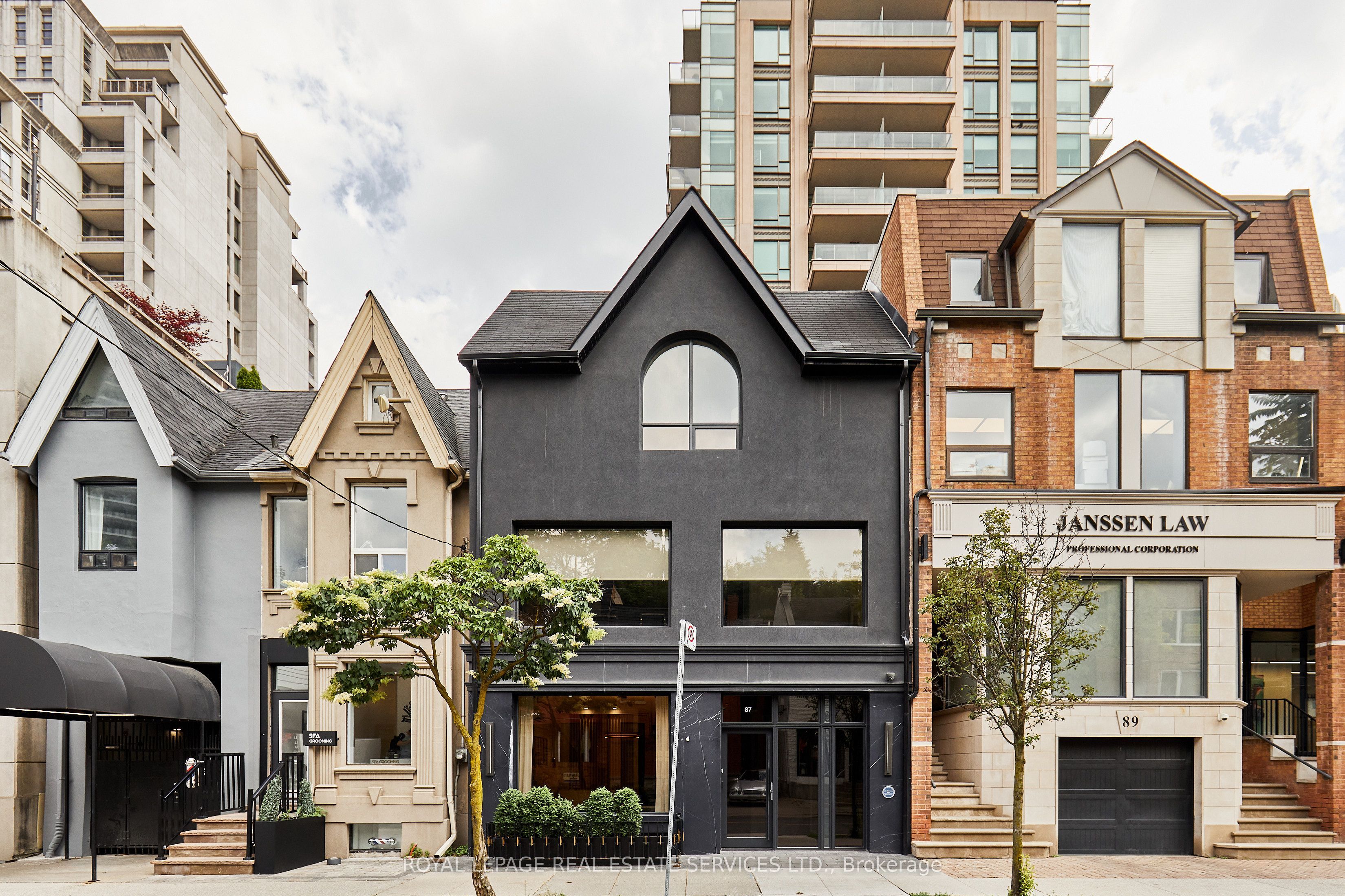 Main-87 Scollard Street, Toronto, ON, M5R 1G4
