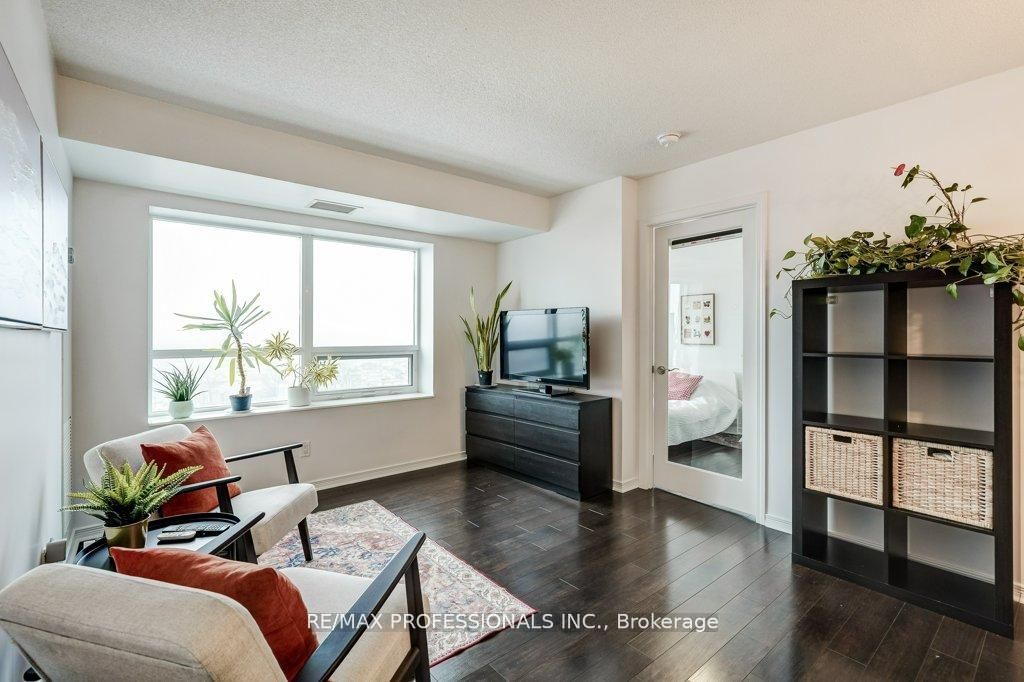 Additional image 5 of 930-60 Heintzman Street, Toronto, ON, M6P 5A1