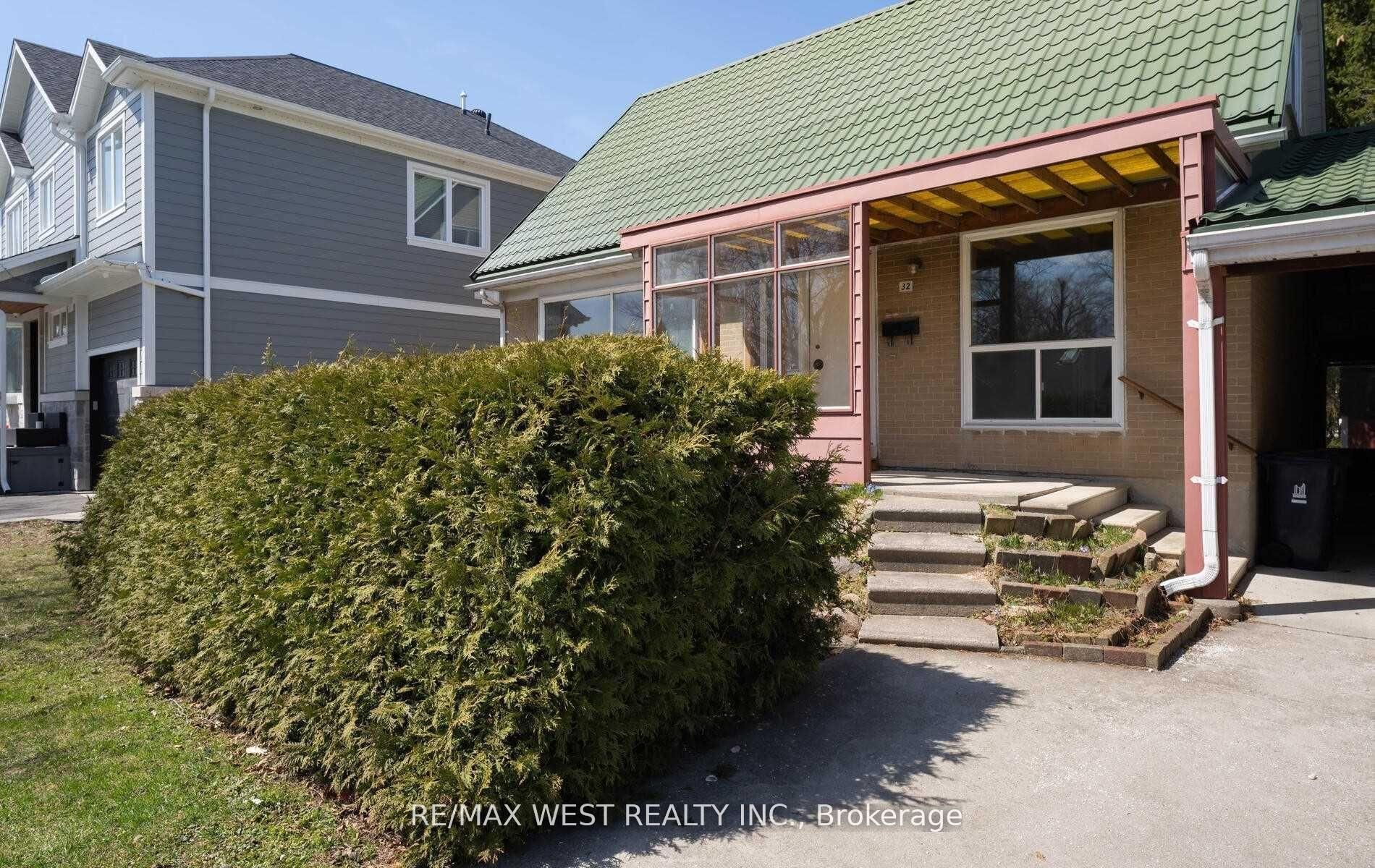 Additional image 2 of 32 Broadleaf Road, Toronto, ON, M3B 1C2