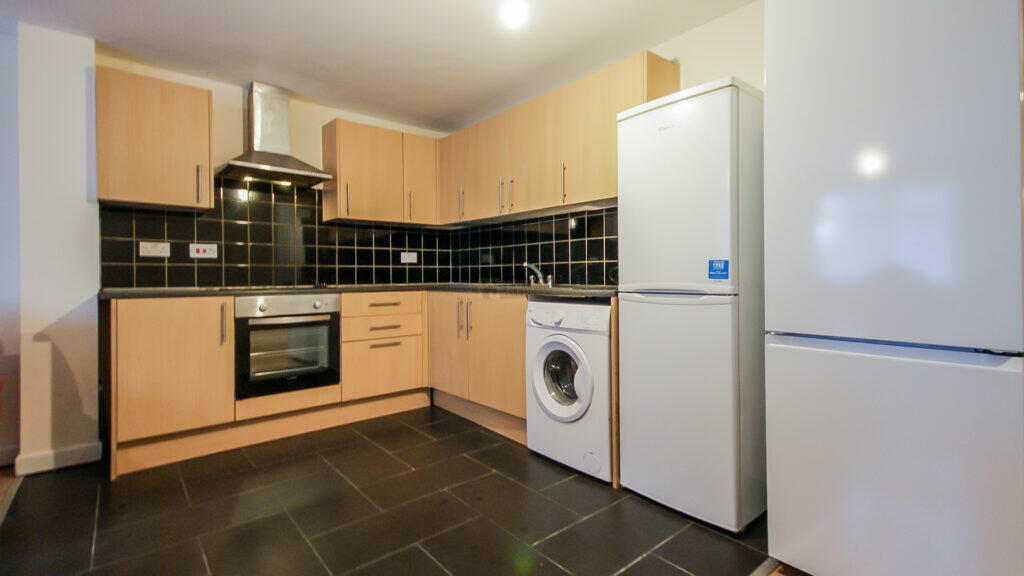 1199c Pershore Road Stirchley, Birmingham, B30 2YT