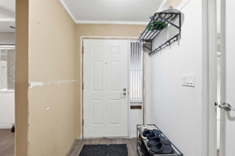 Additional image 8 of 13323 71b Avenue, Surrey, BC, V3W 7Z5