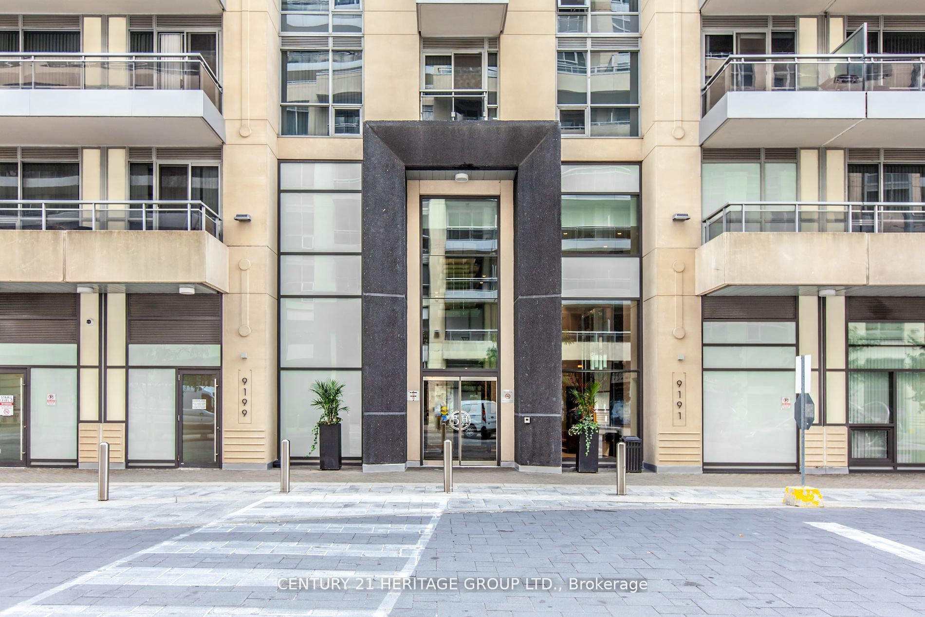 709-9199 Yonge Street, Richmond Hill, ON, L4C 1H7