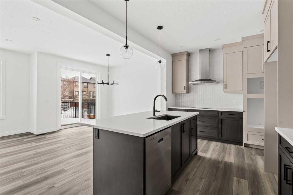 Additional image 3 of 215 Silver Spruce Grove SW, Calgary, AB, T2X 5M2