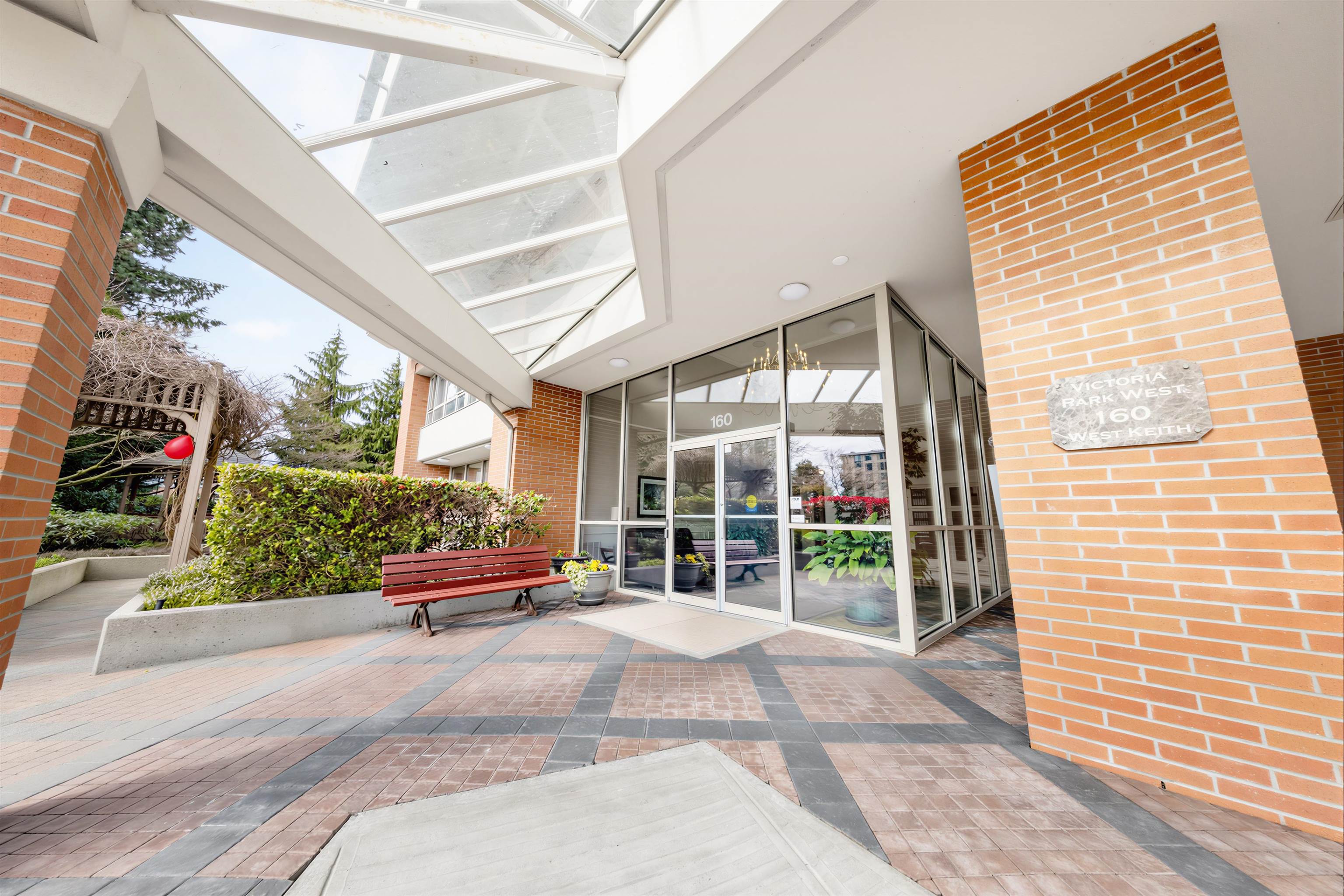 Additional image 2 of 304-160 Keith Road W, North Vancouver, BC, V7M 3M2