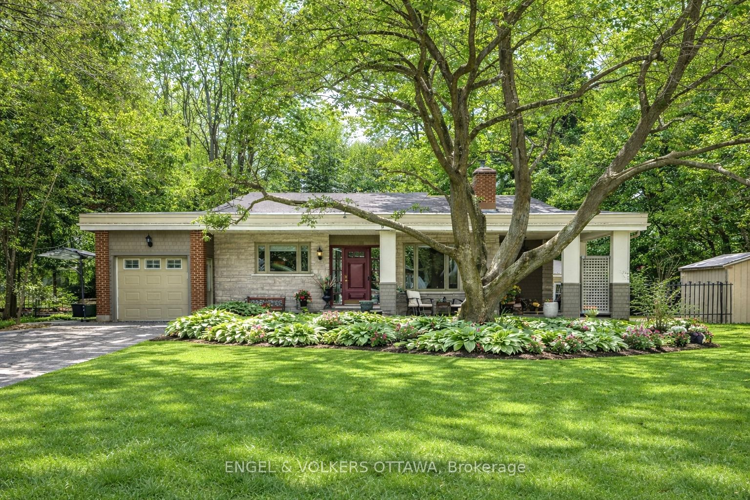 3 Hazelwood Way, Ottawa, ON, K2C 3H1
