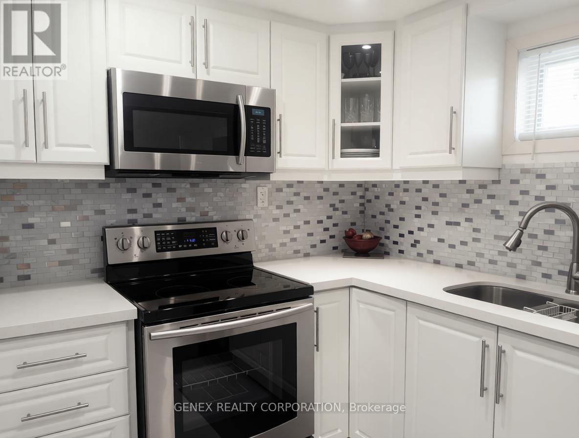 Additional image 4 of 8 Montrose Place, Brampton, ON, L6S2S8