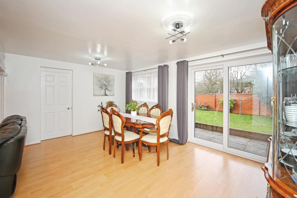 Stableford Close, Harborne, Birmingham photo 5