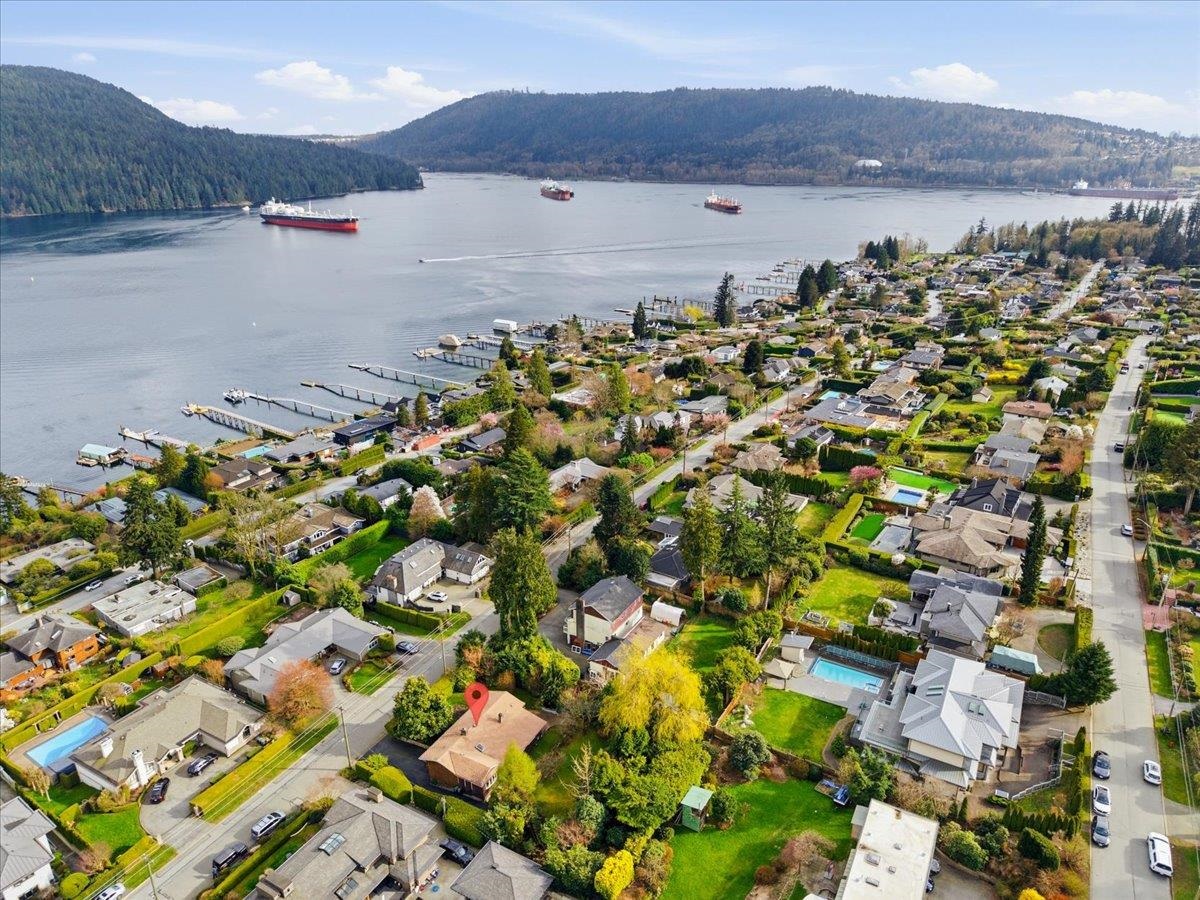 Additional image 5 of 809 Roslyn Boulevard, North Vancouver, BC, V7G 1P4