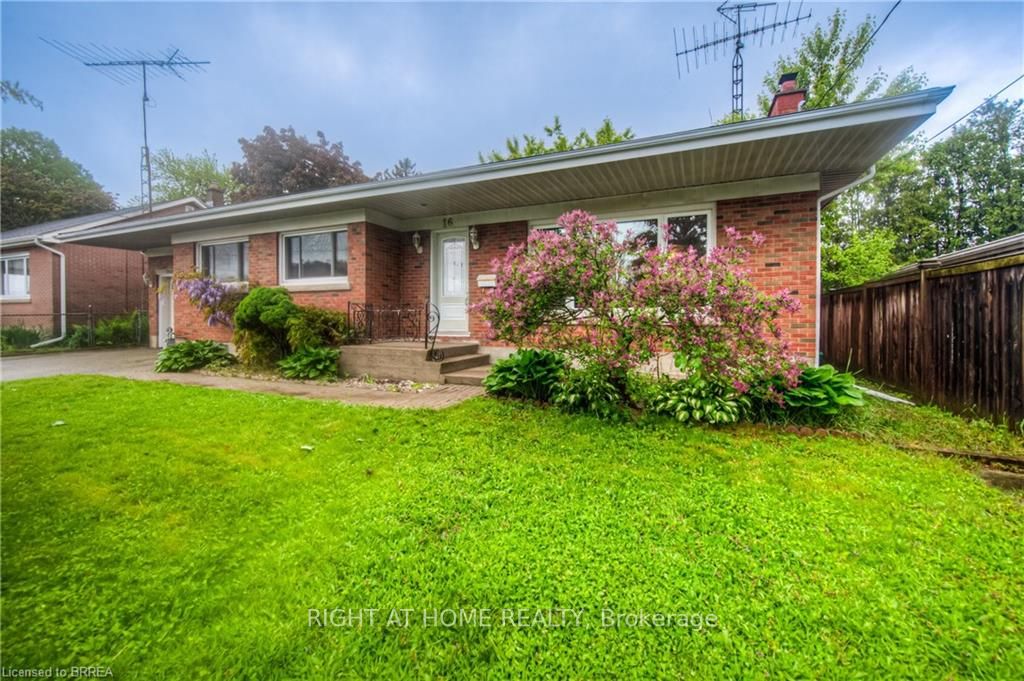 16 Rowanwood Avenue, Brant, ON, N3S 7B6