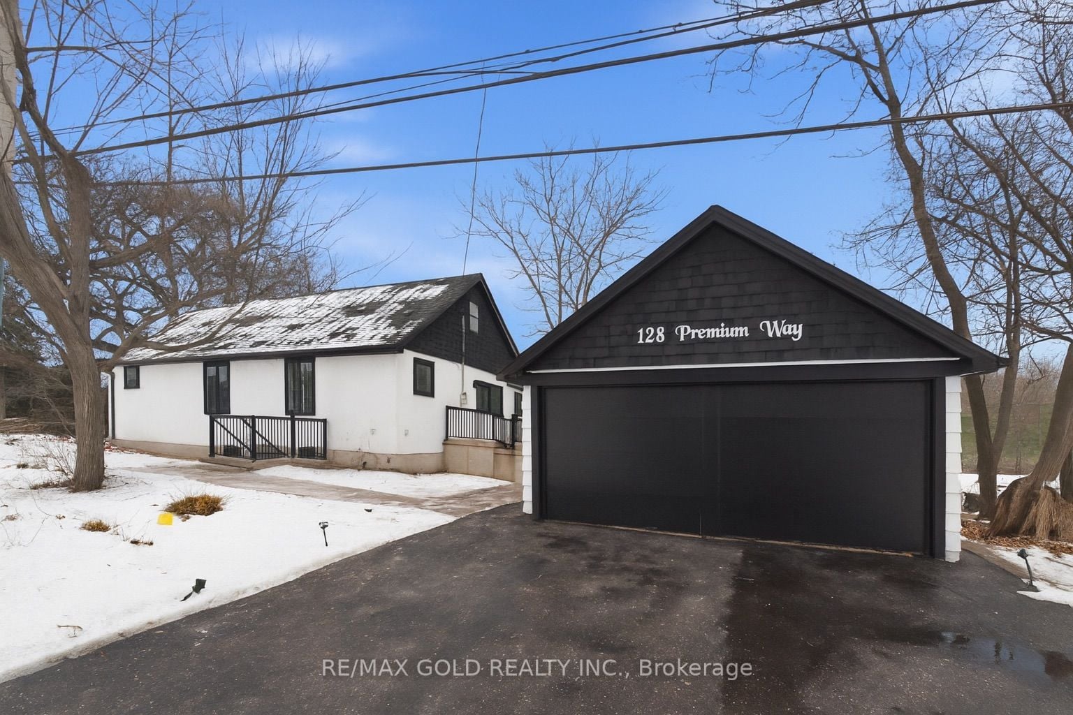 128 Premium Way, Mississauga, ON, L5B 1A2
