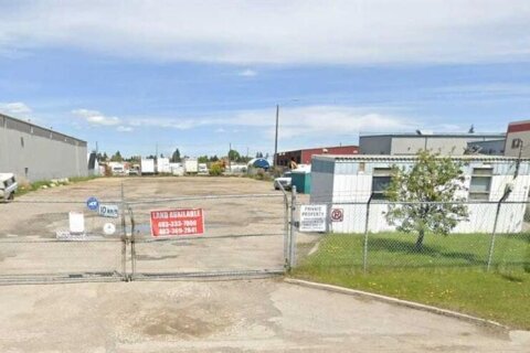 Additional image 3 of 3504 46 Avenue SE, Calgary, AB, T2B 3J2