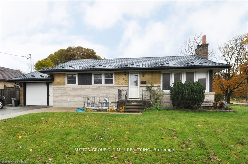 Bsmt-251 Erb Street E, Waterloo, ON, N2J 1N2