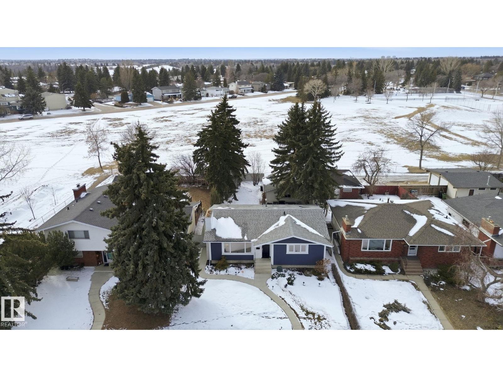 4808 122a Street NW, Edmonton, AB, T6H3S7