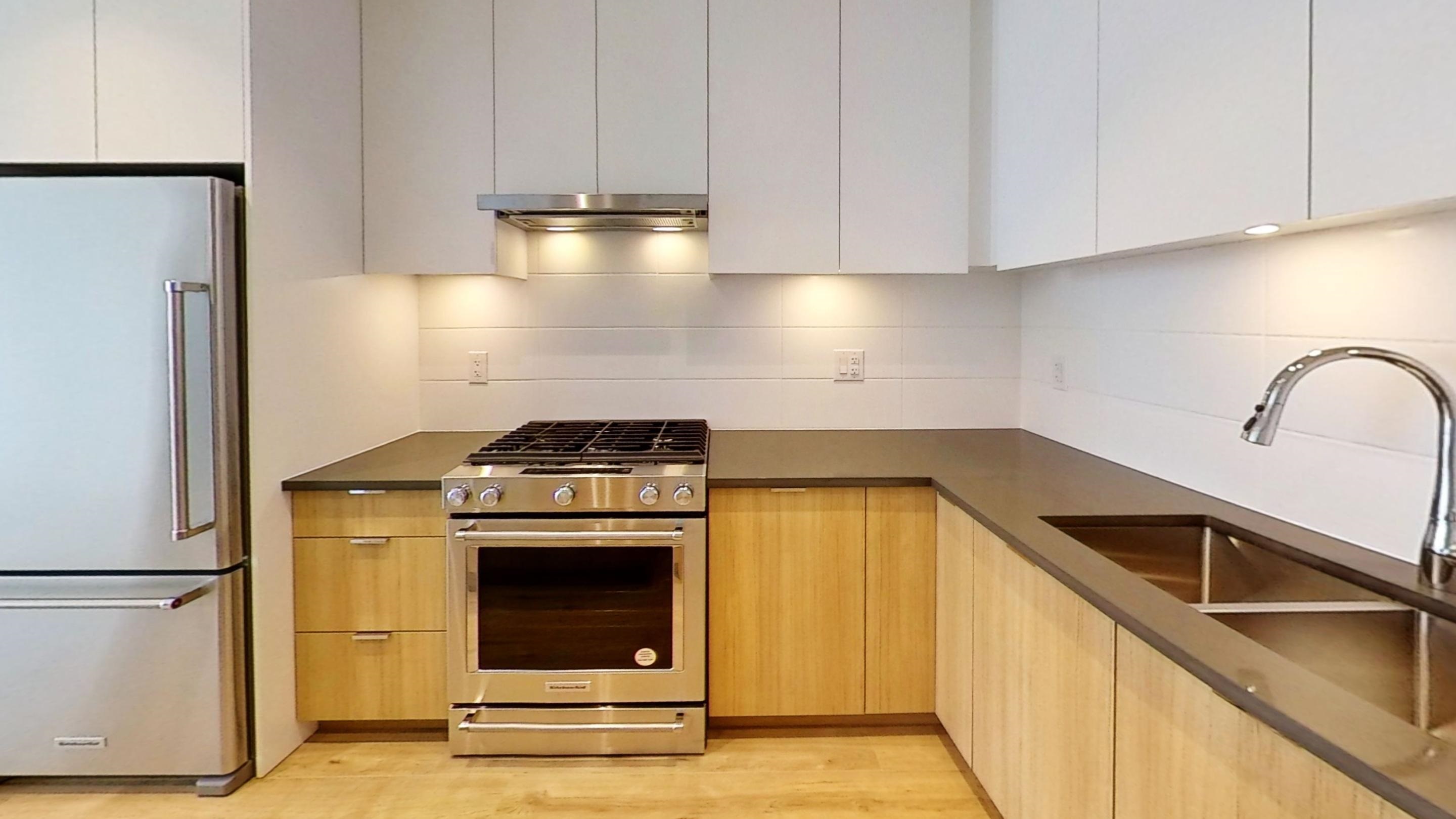 7xx-3430 Kent Avenue E, Vancouver, BC, V5S 0G7