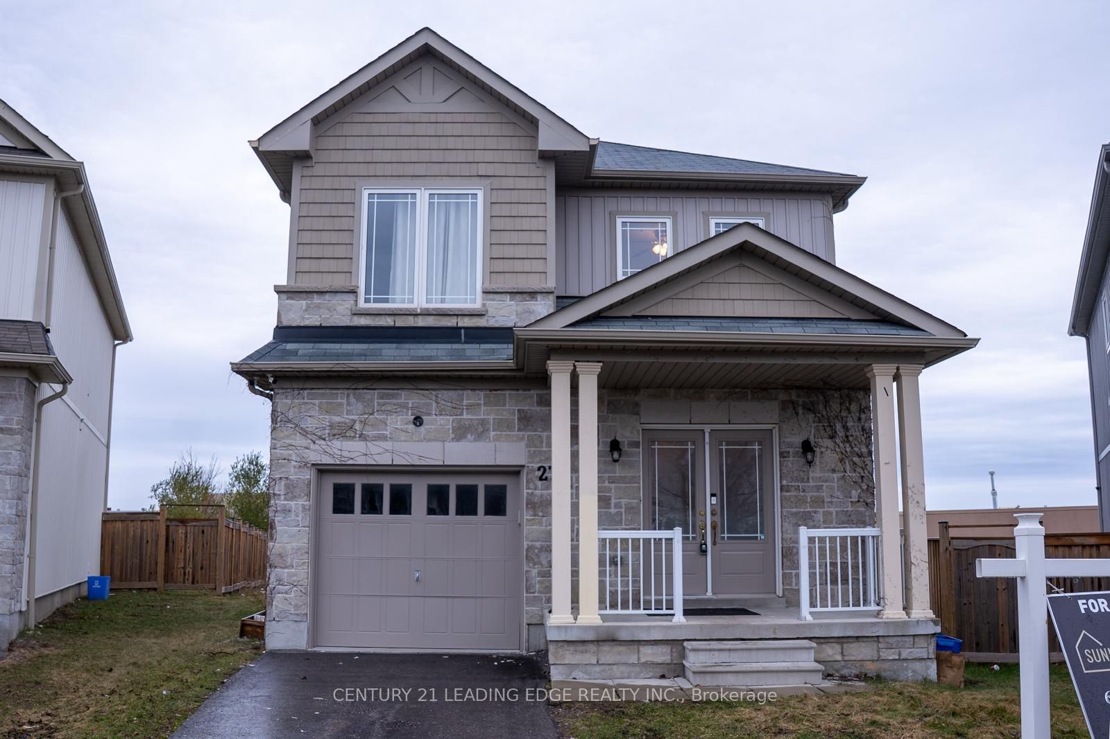 27 Mantz Crescent, Whitby, ON, L1R 0L3 photo 3