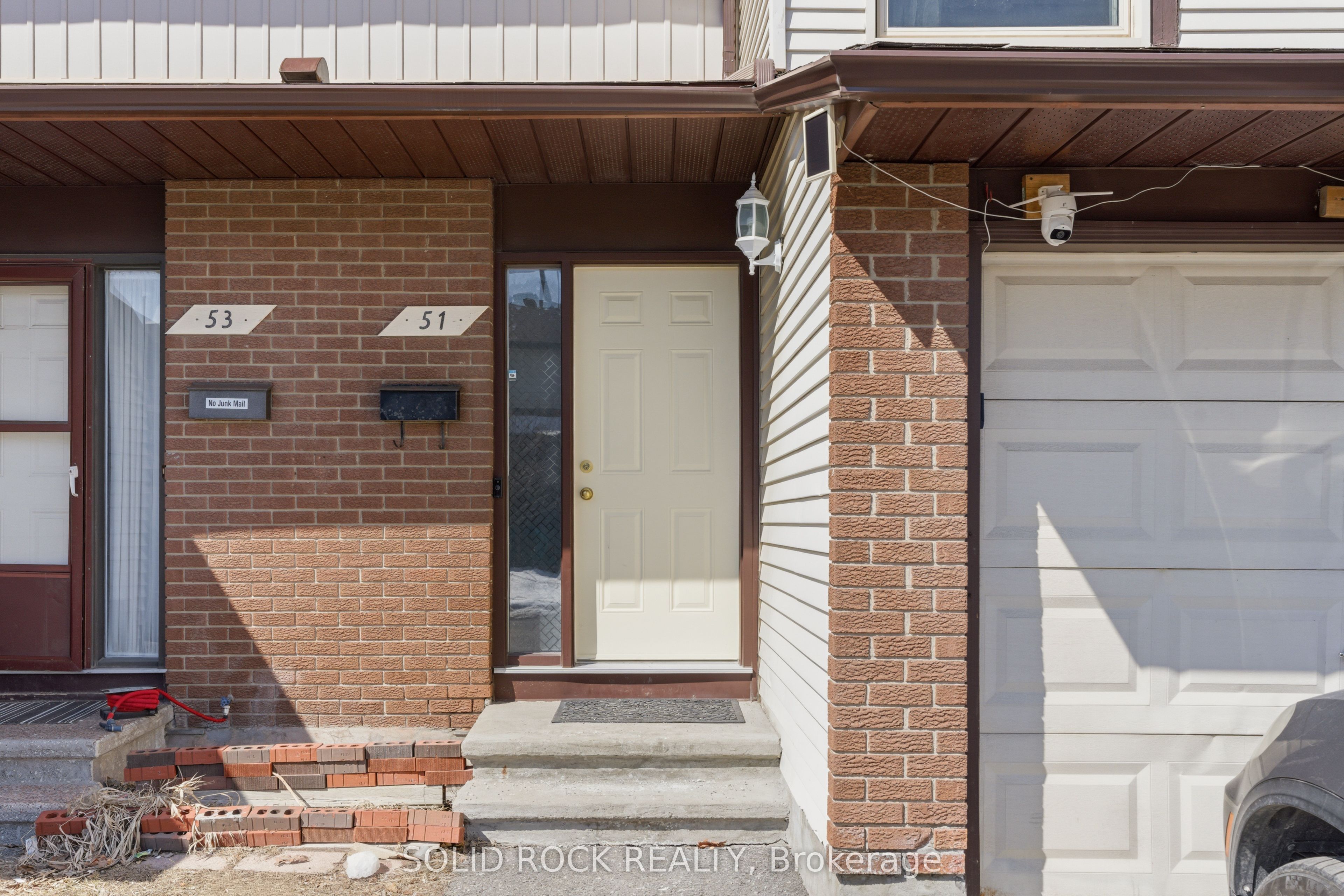 Additional image 2 of 23-51 Angela Private, Ottawa, ON, K1V 0E7