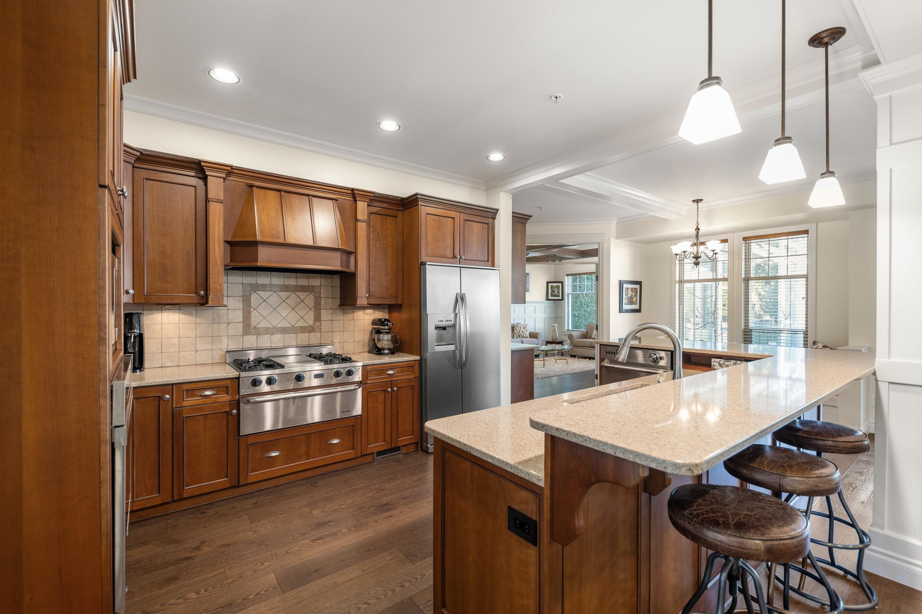 13785 Marine Drive, White Rock, BC, V4B 1A3 photo 5
