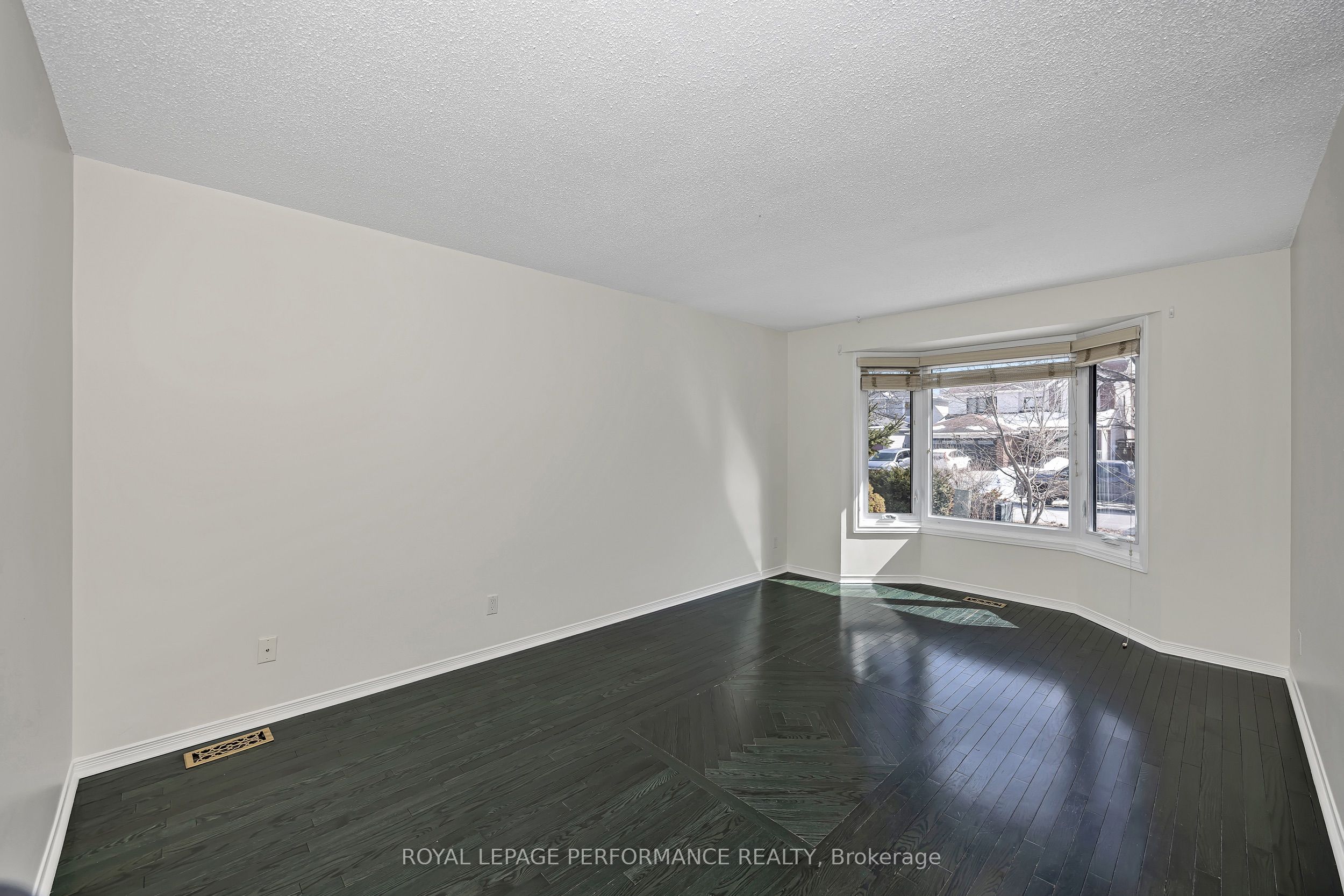 Additional image 4 of 2023 Rolling Brook Drive, Ottawa, ON, K1W 1C9