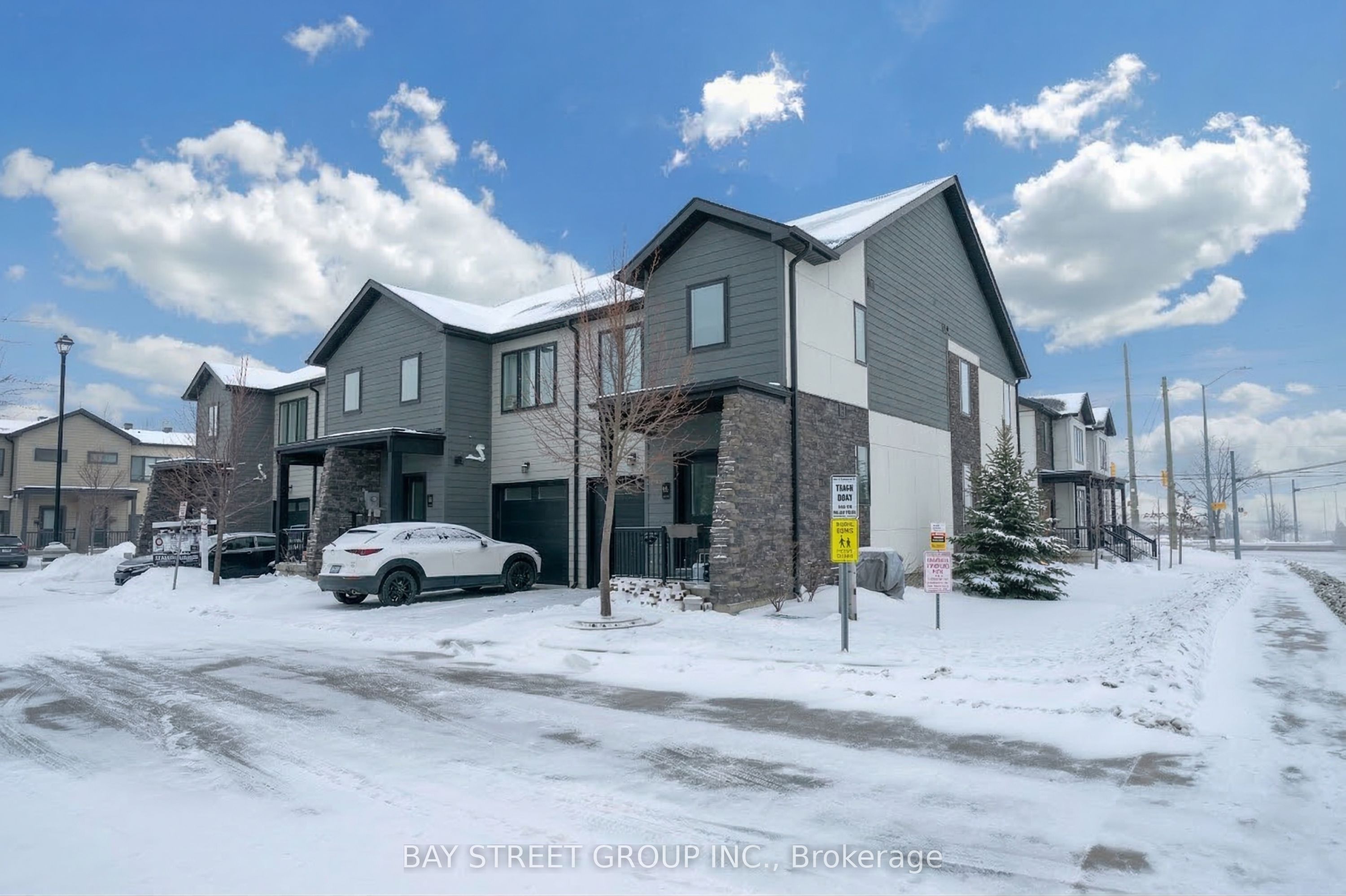 22-1 Stonehart Lane, Barrie, ON, L4M 7E8 photo 3