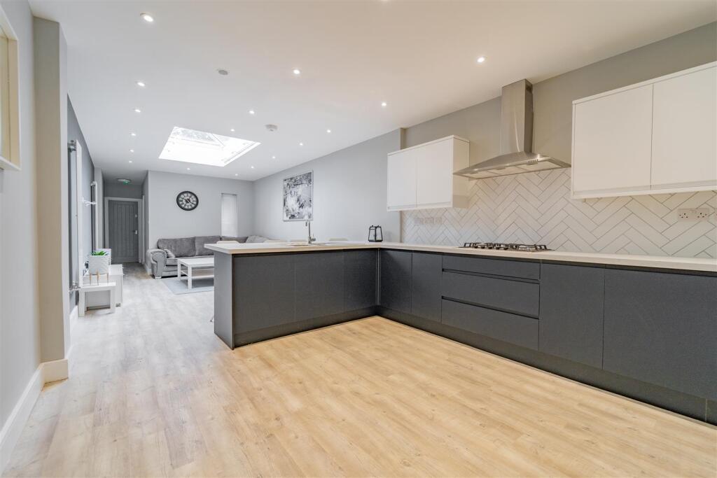 Heeley Road, Birmingham, West Midlands, B29 photo 3