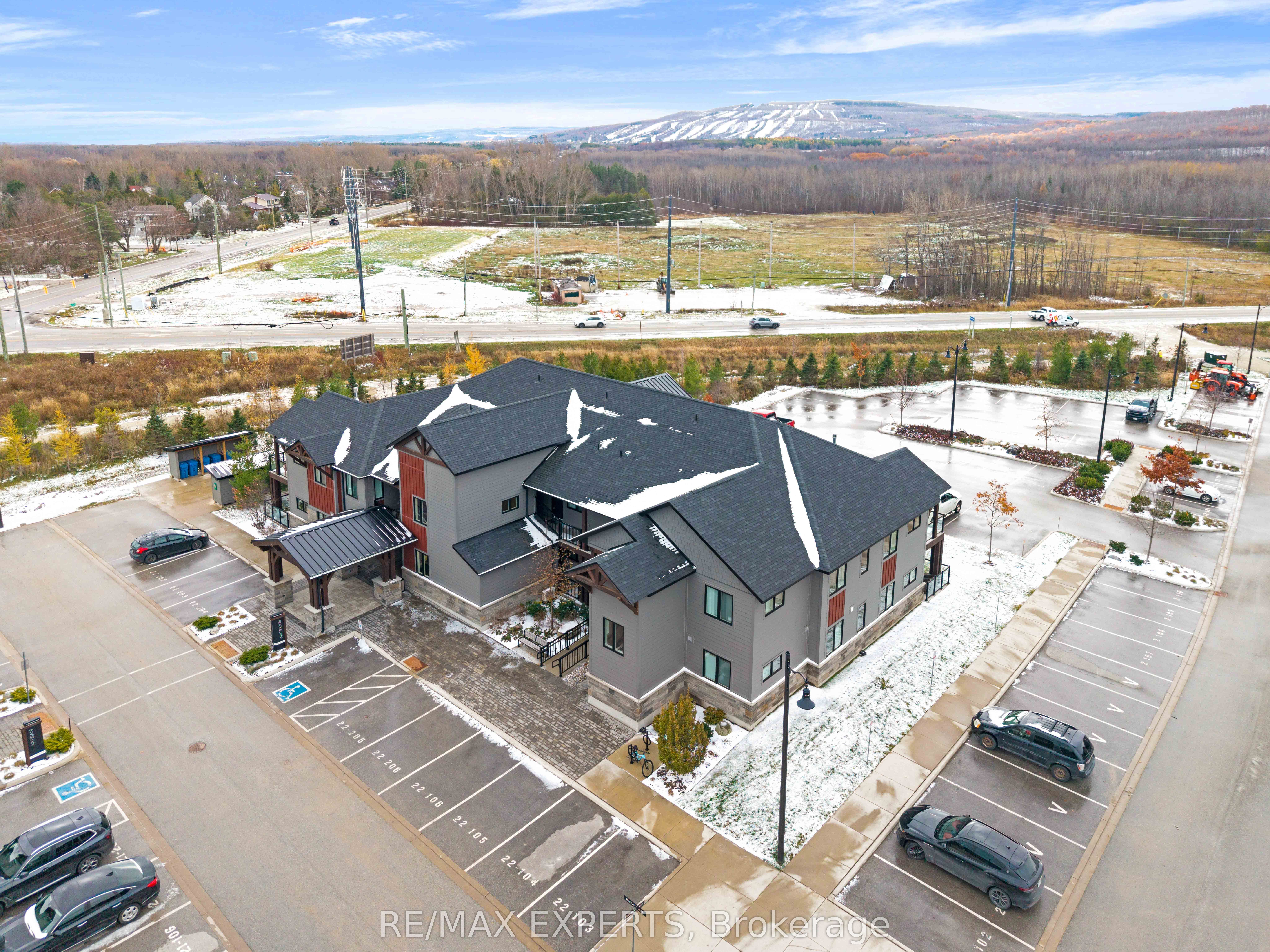 101-22 Beckwith Lane, Blue Mountains, ON, L9Y 3B6