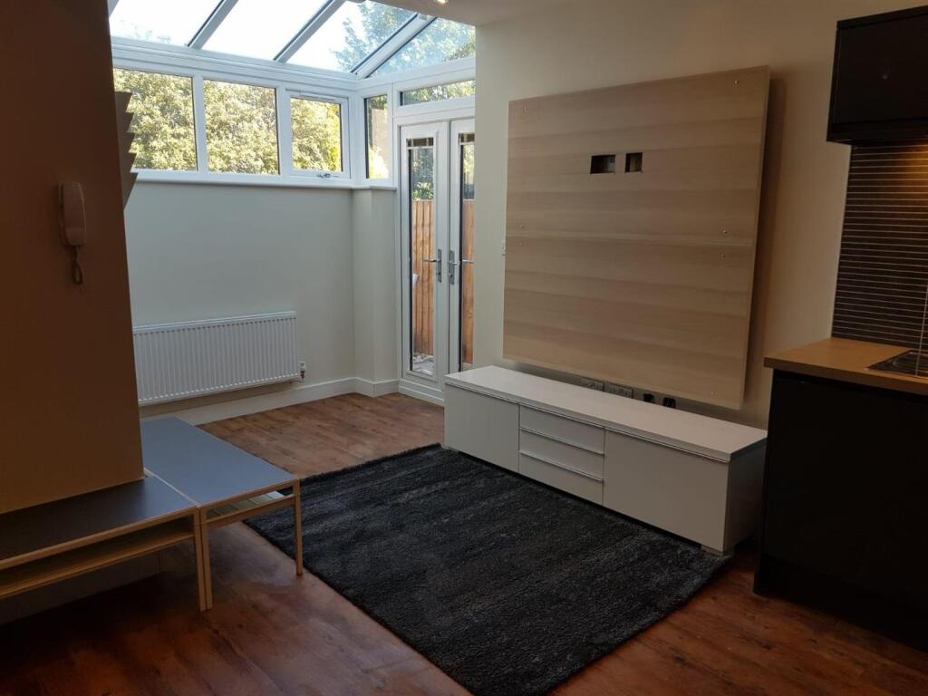 Pershore Road, Stirchley, Birmingham, West Midlands, B30 photo 3