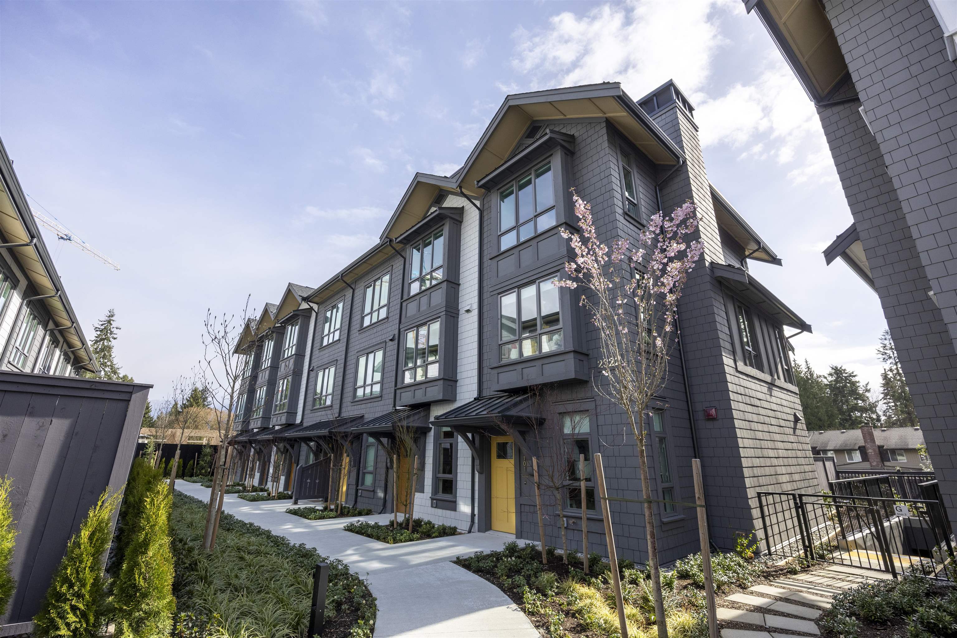 102-2322 Emery Court, North Vancouver, BC, V7J 0G3