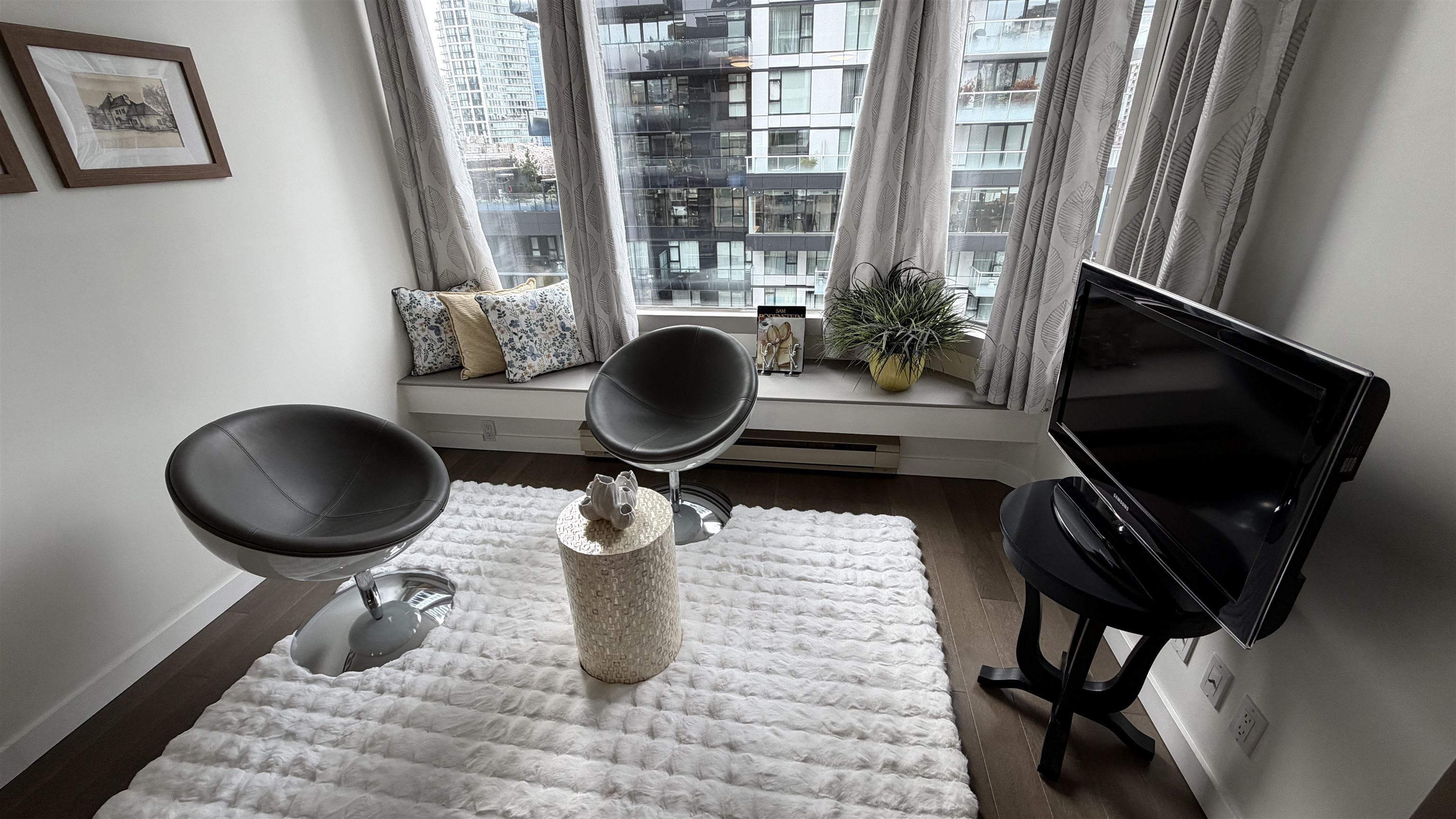 806-1330 Hornby Street, Vancouver, BC, V6Z 1W5