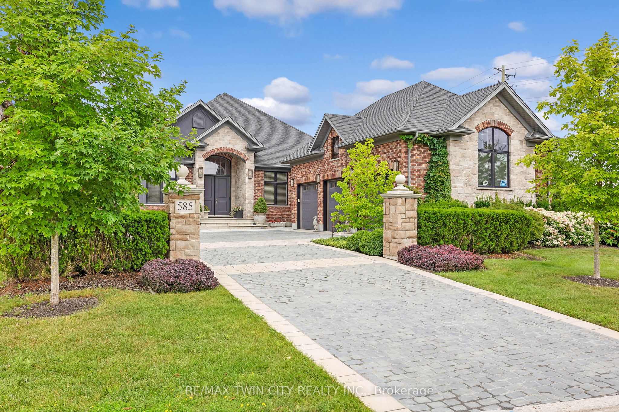 585 Regal Place, Waterloo, ON, N2V 2G3