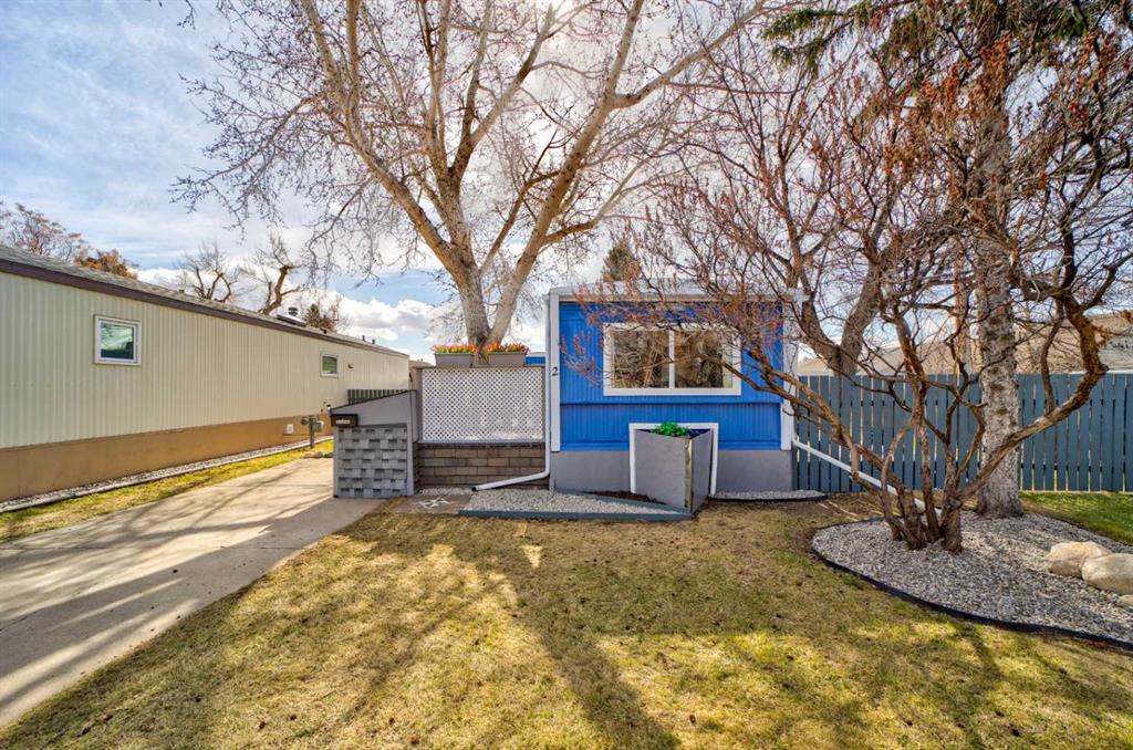 2-1410 43rd Street, Lethbridge, AB, T1K3S5