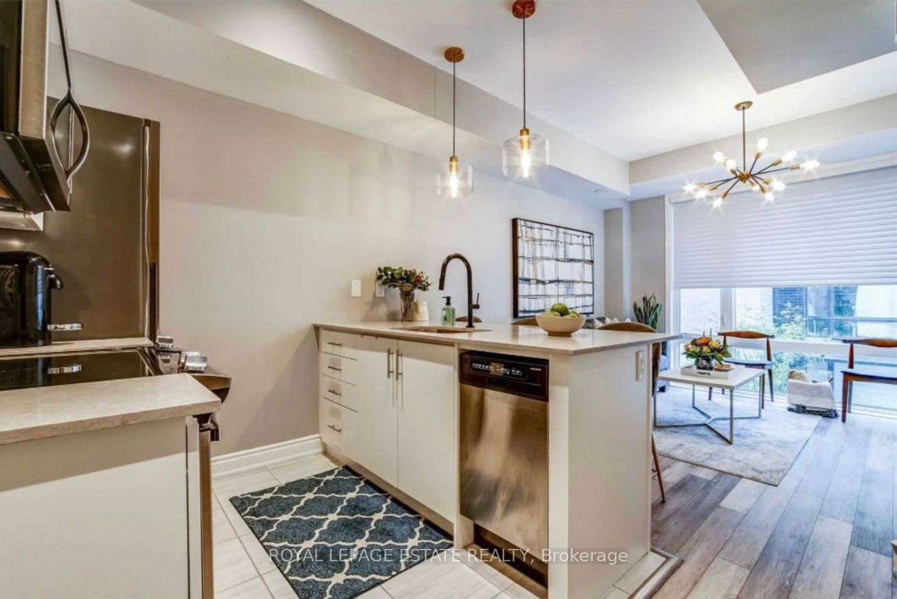 66-28 Fieldway Road, Toronto, ON, M8Z 0E3