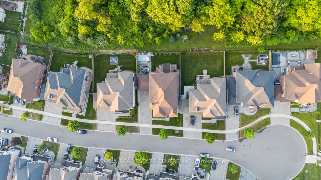 Additional image 4 of 10 Crown Forest Court, Brampton, ON, L6Y 2Y5