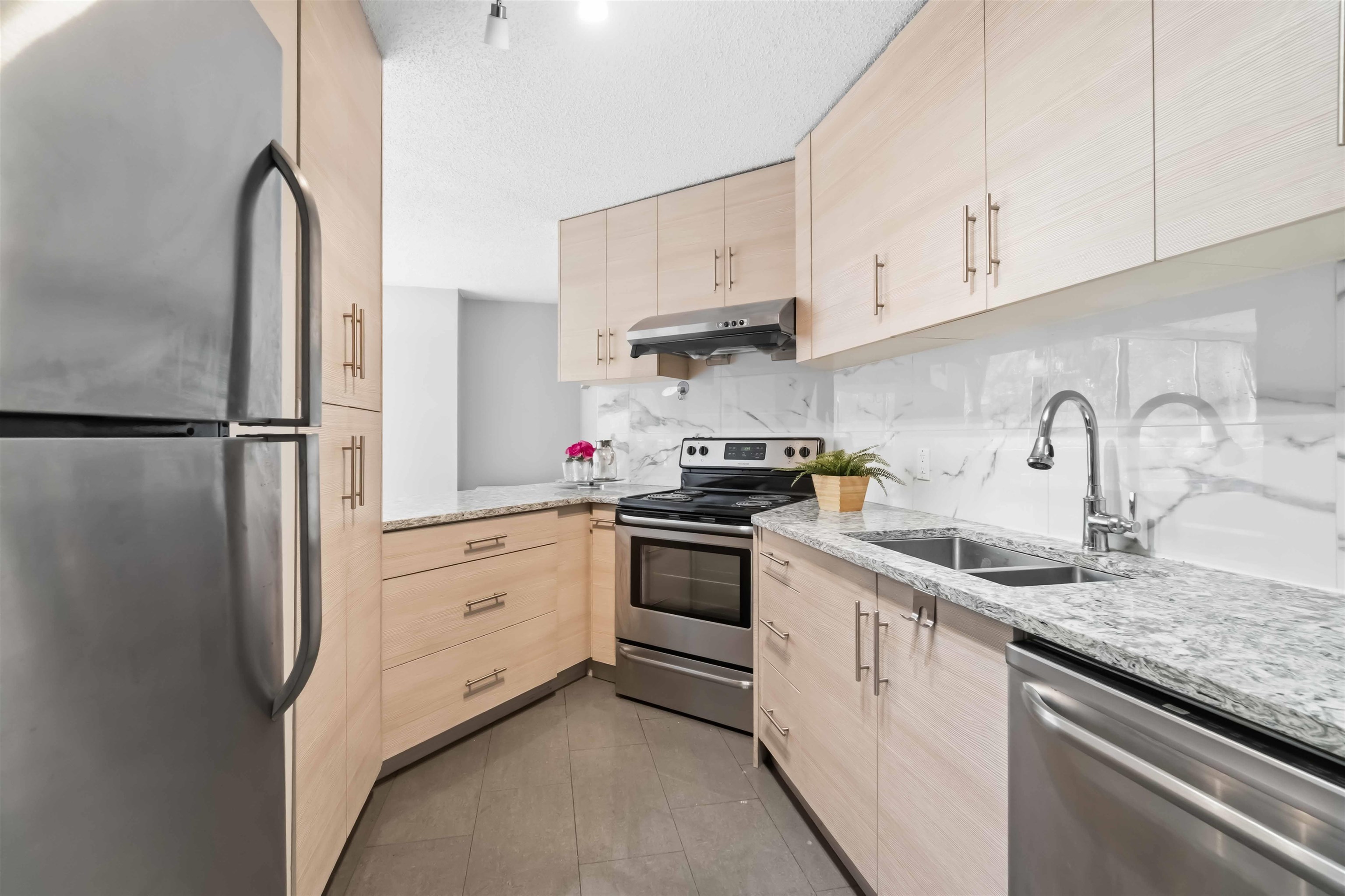 Additional image 3 of 308-3970 Carrigan Court, Burnaby, BC, V3N 4S5