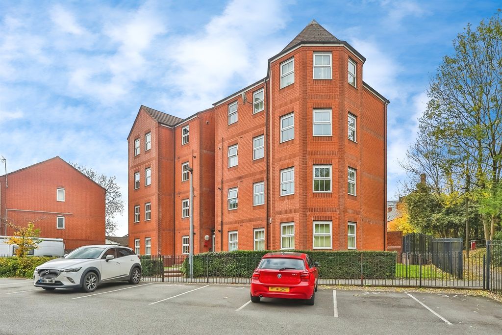 2 bed flat for salePalmerston Road, Ilkeston DE7