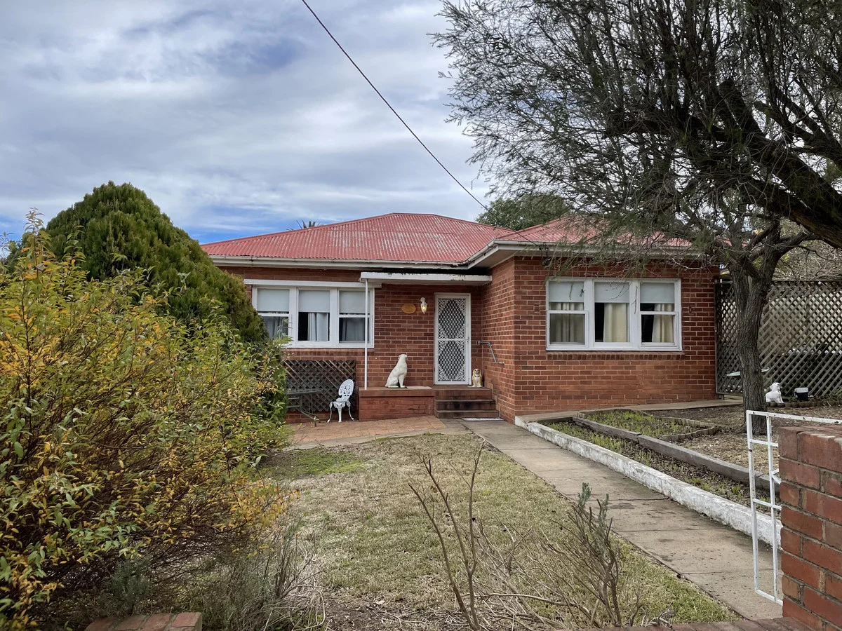 22 Lachlan Street, Cowra NSW 2794