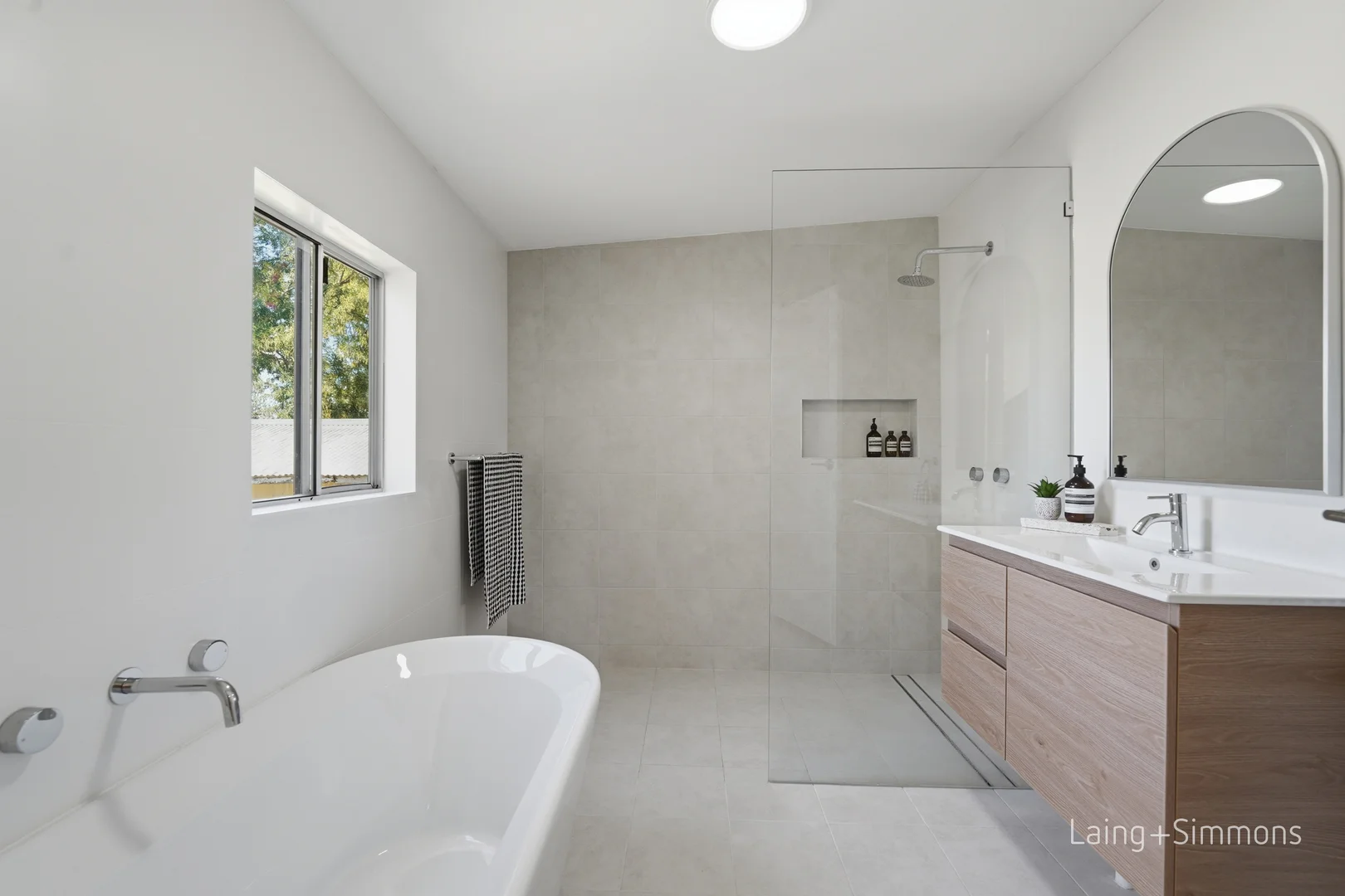 Additional image 7 of 9 Marsh Street, Armidale NSW 2350