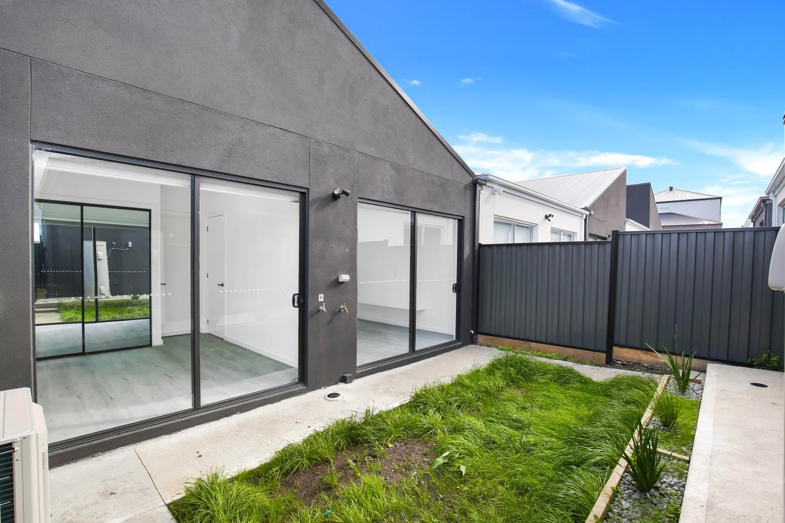 Additional image 10 of 11 Tate Walk Cr, Craigieburn VIC 3064