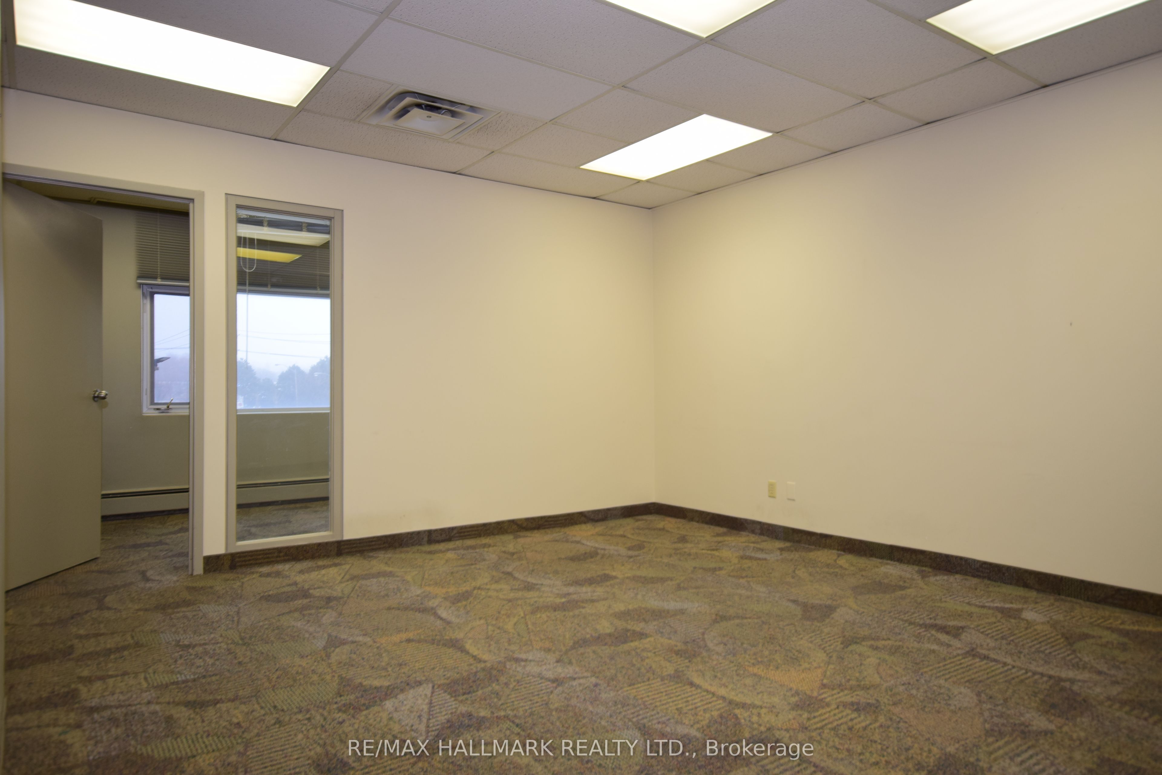 301-1200 Lawrence Avenue E, Toronto, ON, M3A 1E1 photo 2