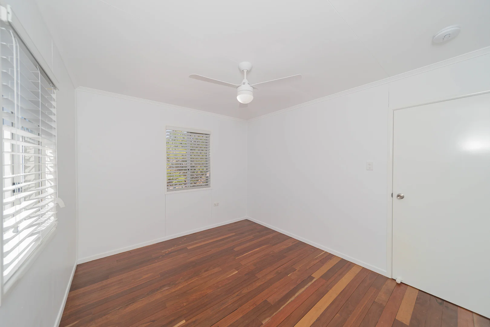 Additional image 7 of 234 Elphinstone Street, Koongal QLD 4701